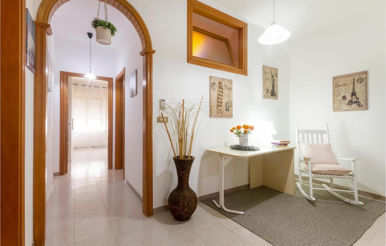 Lovely Apartment In Carovigno With Kitchen Exteriér fotografie