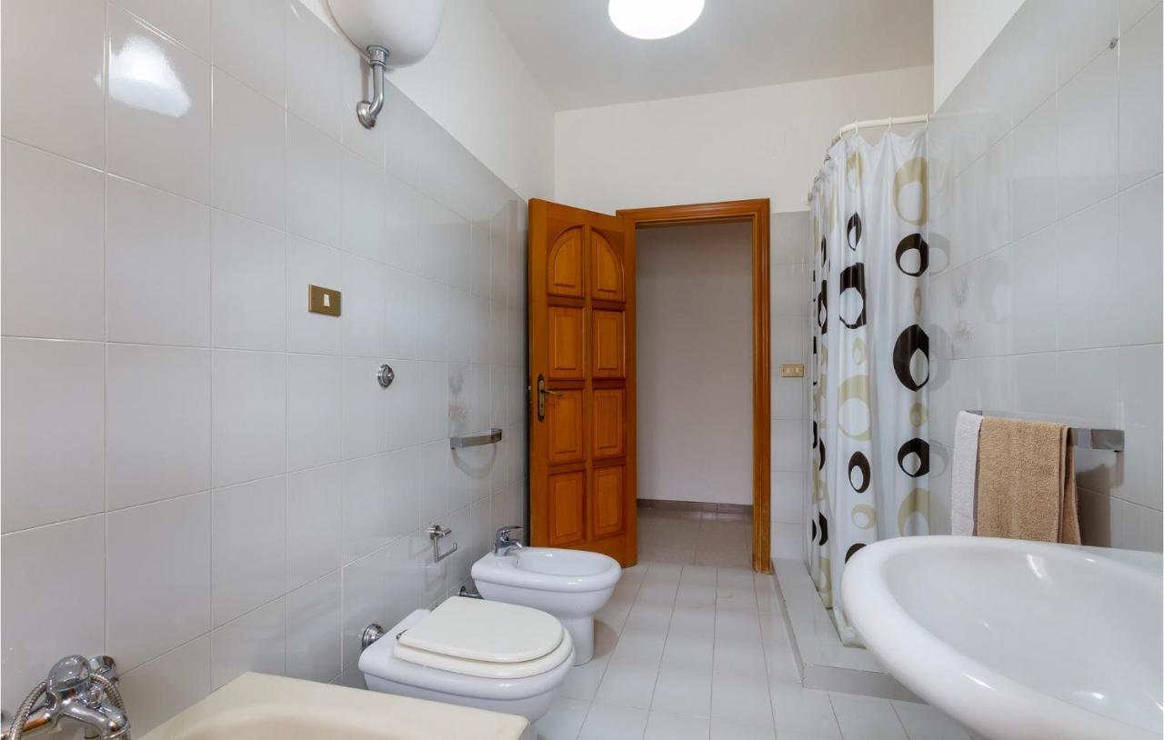 Lovely Apartment In Carovigno With Kitchen Exteriér fotografie