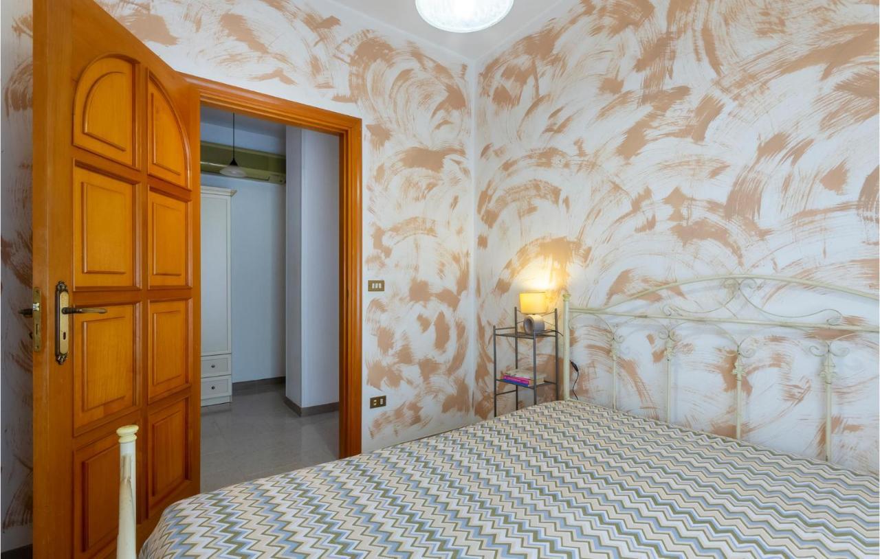 Lovely Apartment In Carovigno With Kitchen Exteriér fotografie