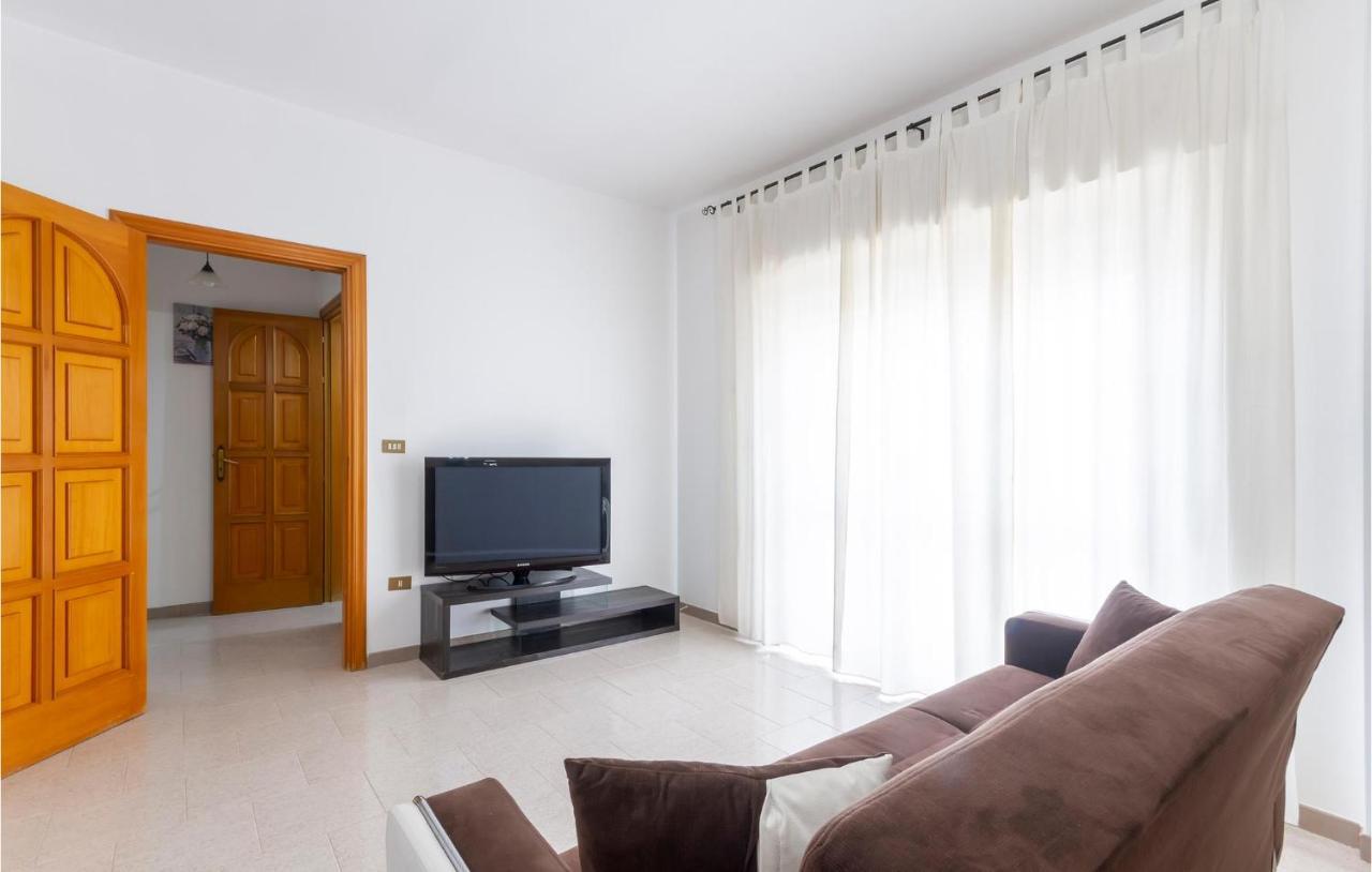Lovely Apartment In Carovigno With Kitchen Exteriér fotografie