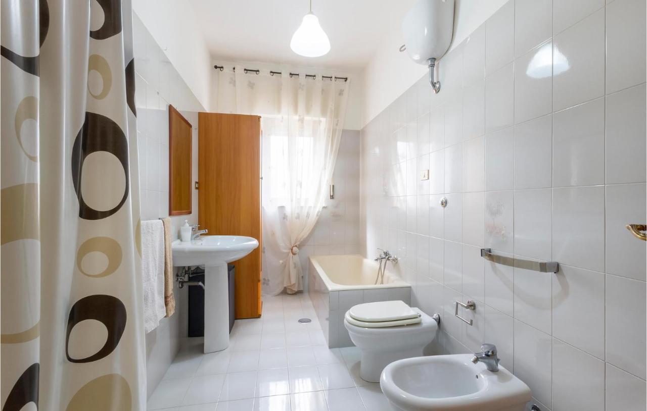 Lovely Apartment In Carovigno With Kitchen Exteriér fotografie